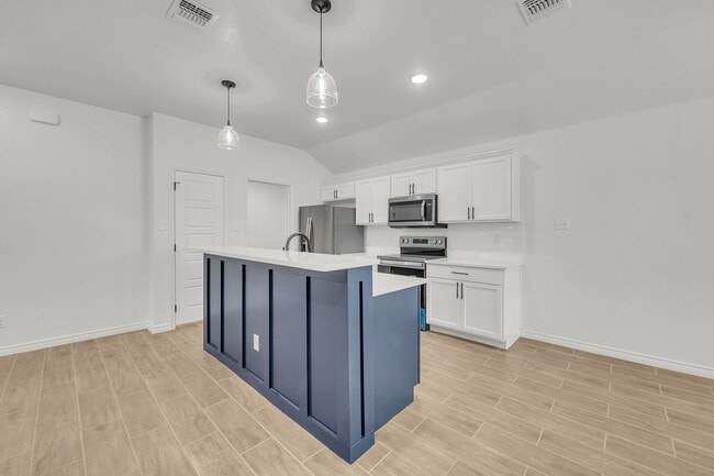 Building Photo - Beautiful New Build in Highly Desired Area