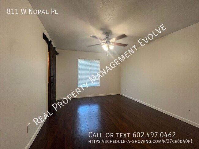 Building Photo - 811 W Nopal Pl