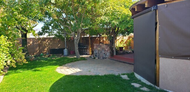 Building Photo - 4609 Driftwood Ave NW