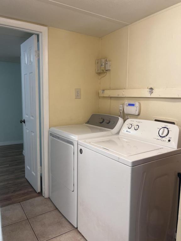 Building Photo - 6610 Limerick Ave