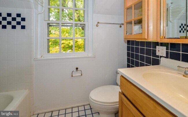 Building Photo - 1243 Bryn Tyddyn Dr