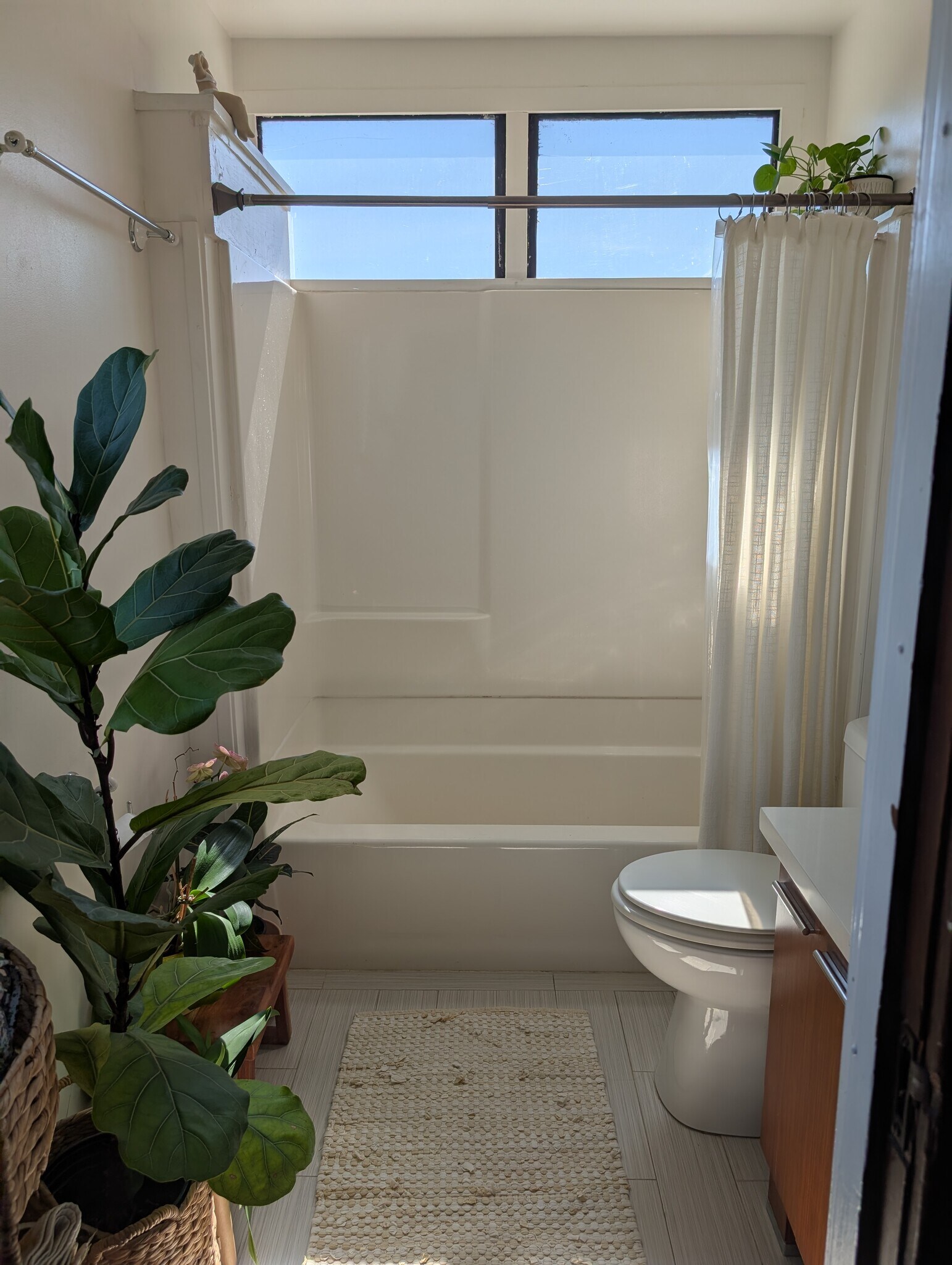 Bathroom 2 - 412 Steele Ln