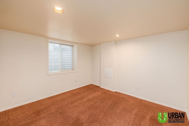 Building Photo - Cozy and charming 2-bedroom, 1-bathroom duplex in Cheney