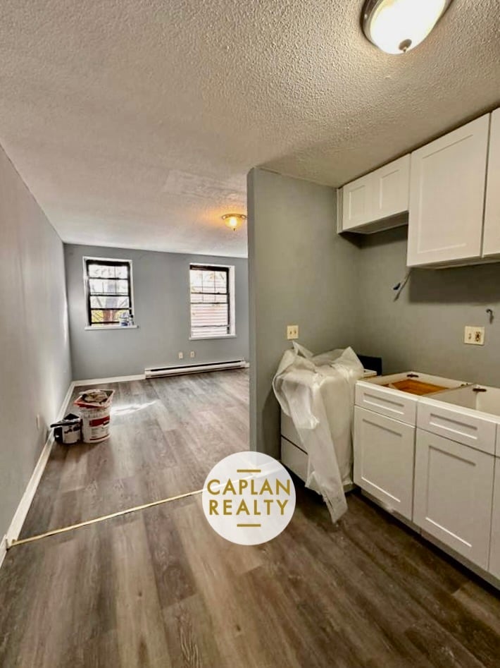 Building Photo - 1407 Chapel St