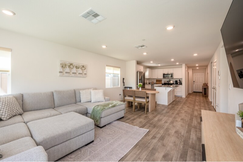 Building Photo - 28834 Enclave Ln