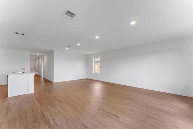 Building Photo - 18602 Gravago Ln