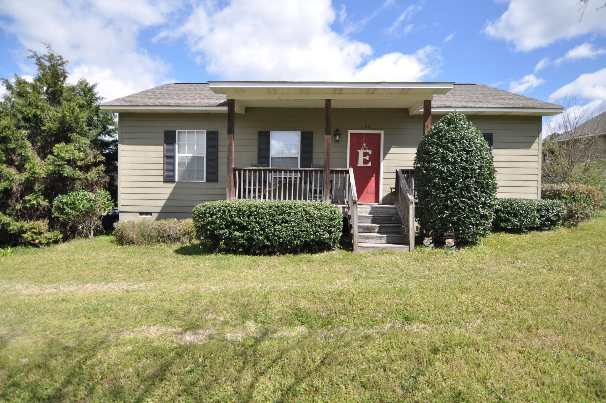 Building Photo - 136 Lee Road 2149