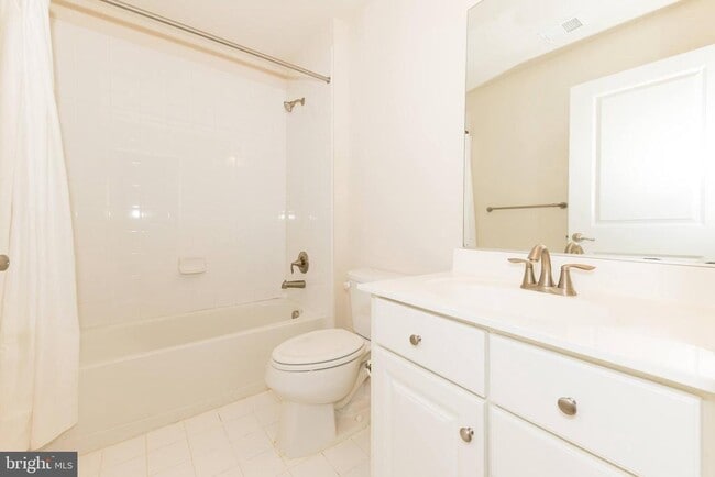 Building Photo - 5255 Stream Bank Ln