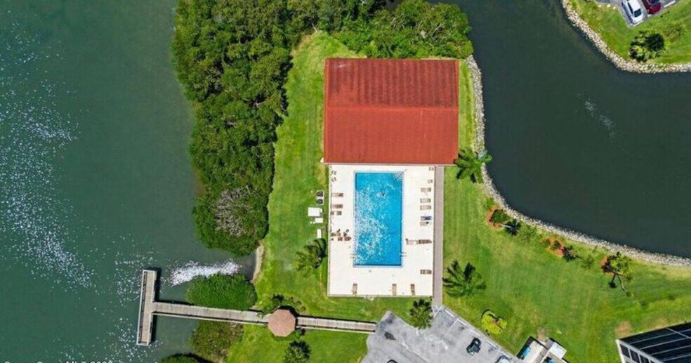 Building Photo - 5807 N Atlantic Ave