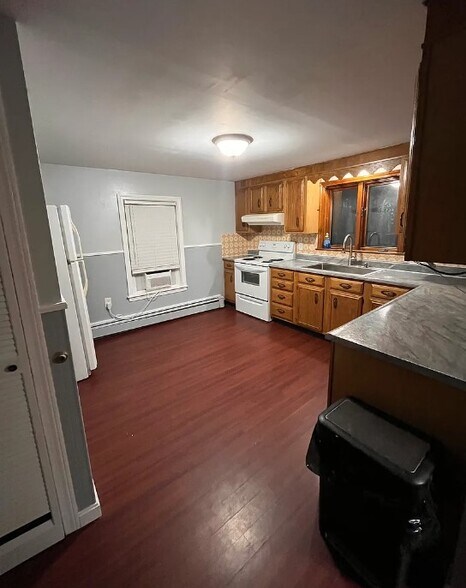 Building Photo - 279 Broad St