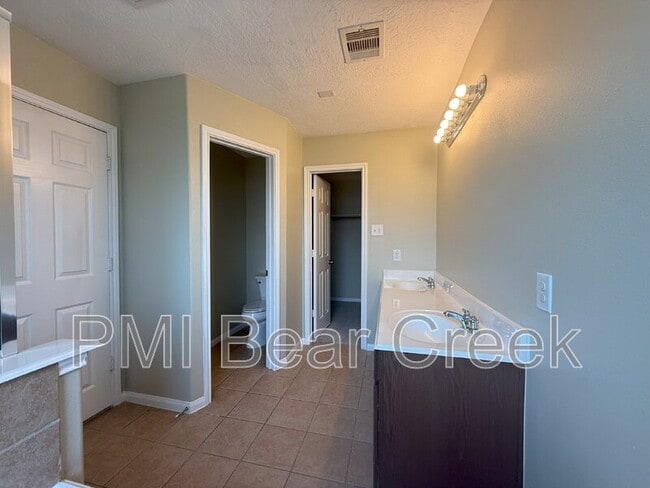 Building Photo - 11723 Bollinger Park Ct