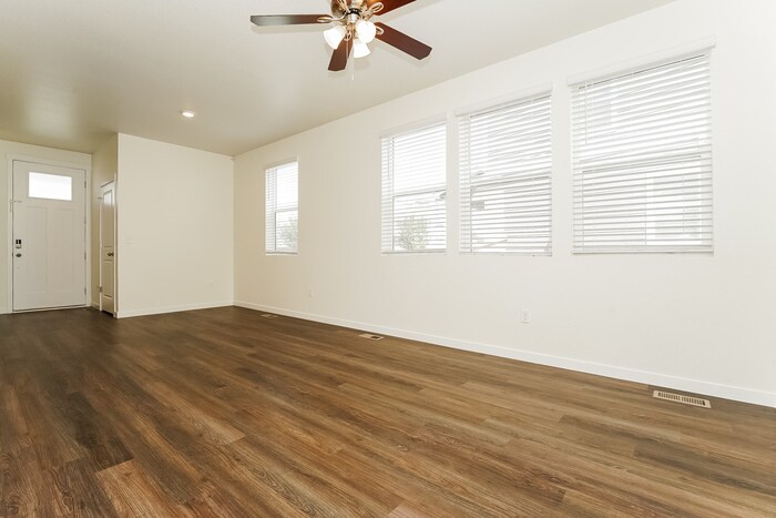 Building Photo - 13467 Oneida Ln