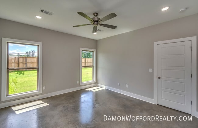 Building Photo - 174 Shelby Mae Cir