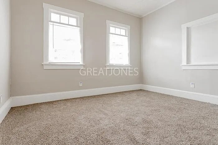 Building Photo - 945 53rd St