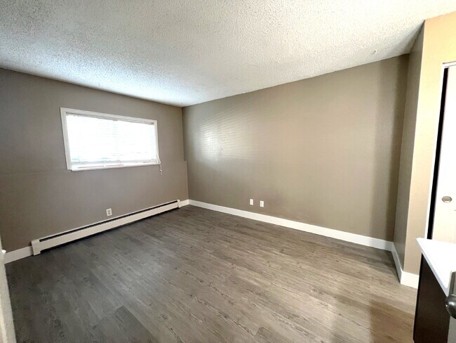 Building Photo - Modern Comfort and Convenience—2BR Condo w...