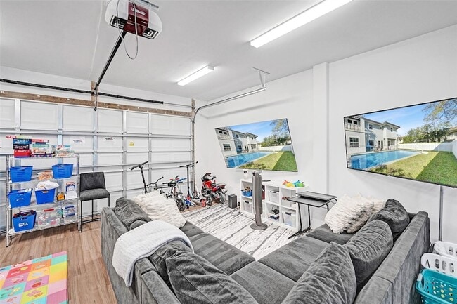 Building Photo - 3534 Forest View Cir