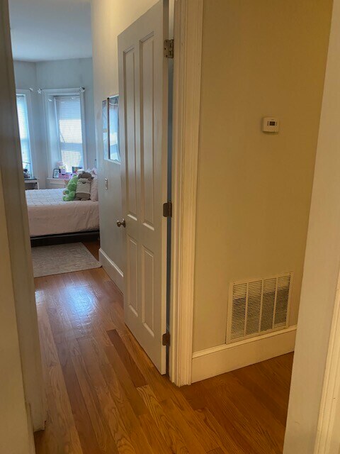Building Photo - 1081 Beacon St