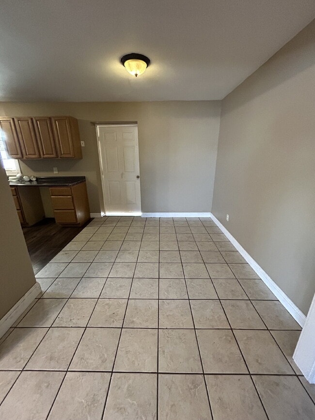 Building Photo - "Charming 4-Bedroom Home in Jonesboro with Cozy Fireplace & Gleaming Hardwood Floors!"