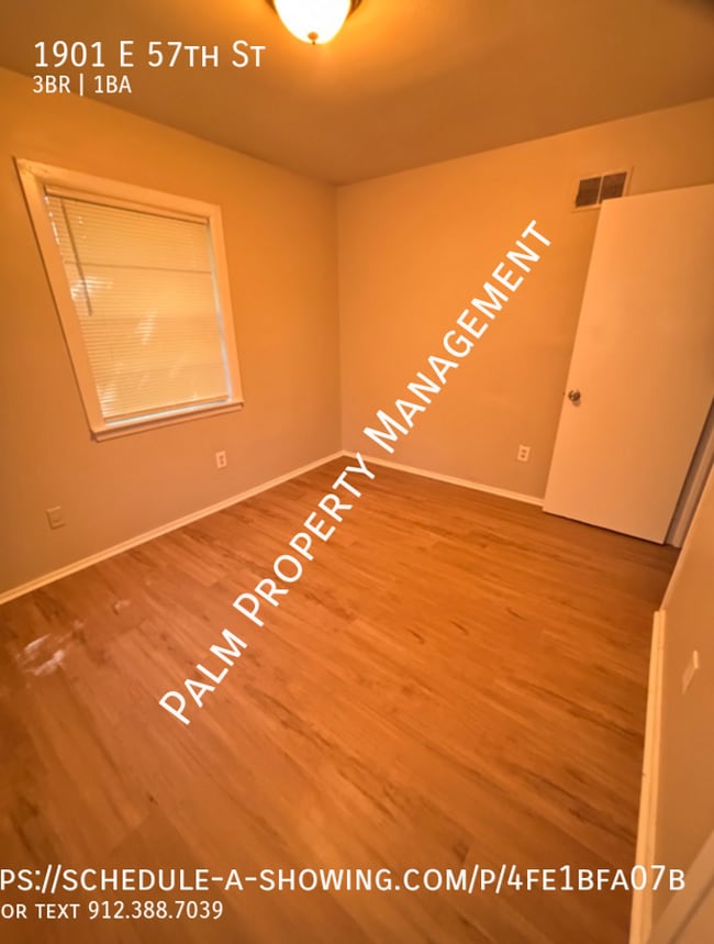 Building Photo - 1901 E 57th St