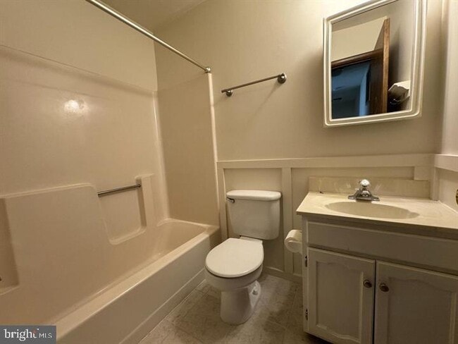 Building Photo - 5141 Pecan Dr