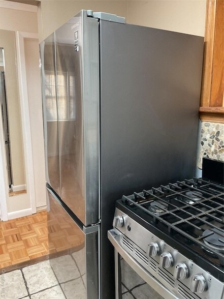 Building Photo - 430 Somerset Dr