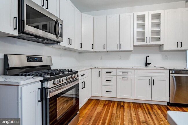 Building Photo - 310 W Biddle St