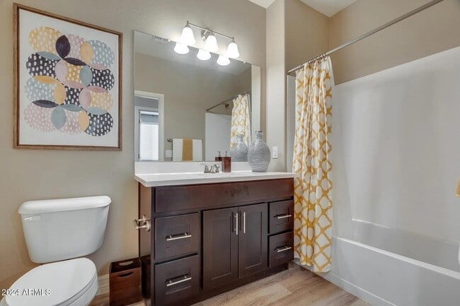 Building Photo - 1452 S Ellsworth Rd