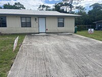 Building Photo - 819 King Orange Dr