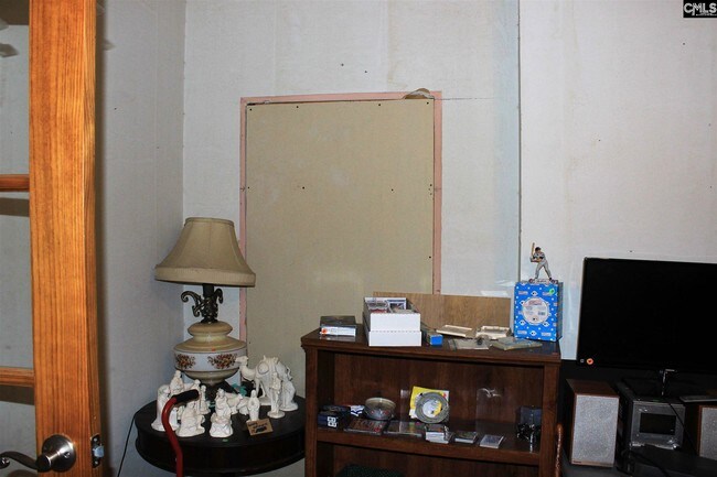 Building Photo - 116 Timmerman St