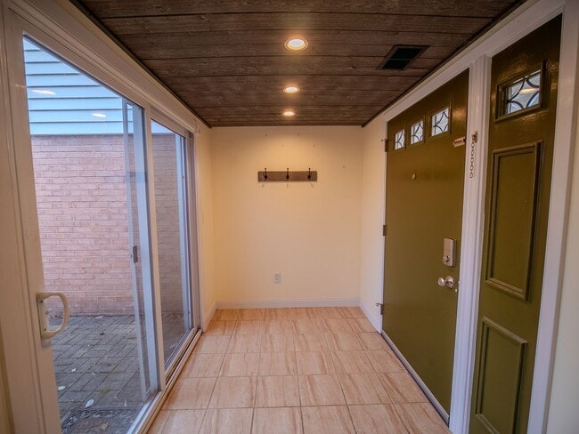 Building Photo - Beautiful 3-bedroom ranch on a quiet cul-de-sac in Anderson Township!