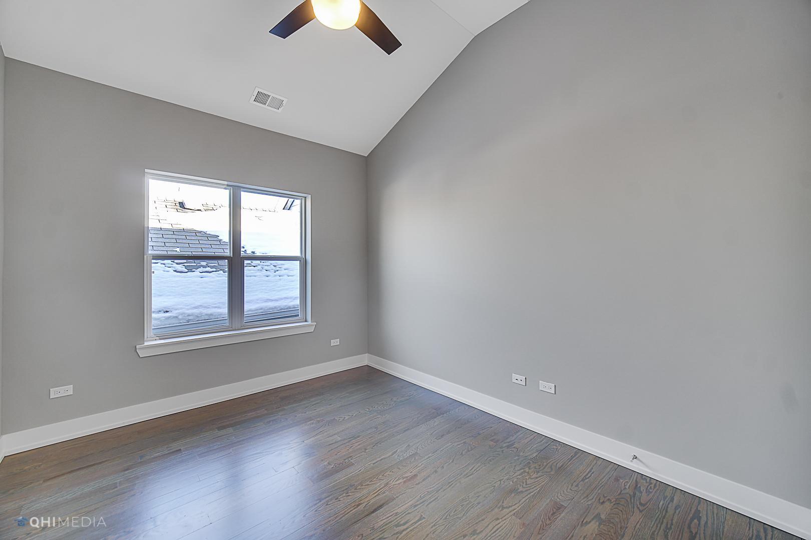 Building Photo - 1734 W Cullerton St