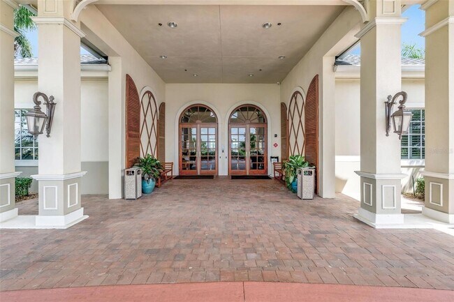 Building Photo - 2500 Castle Pines St