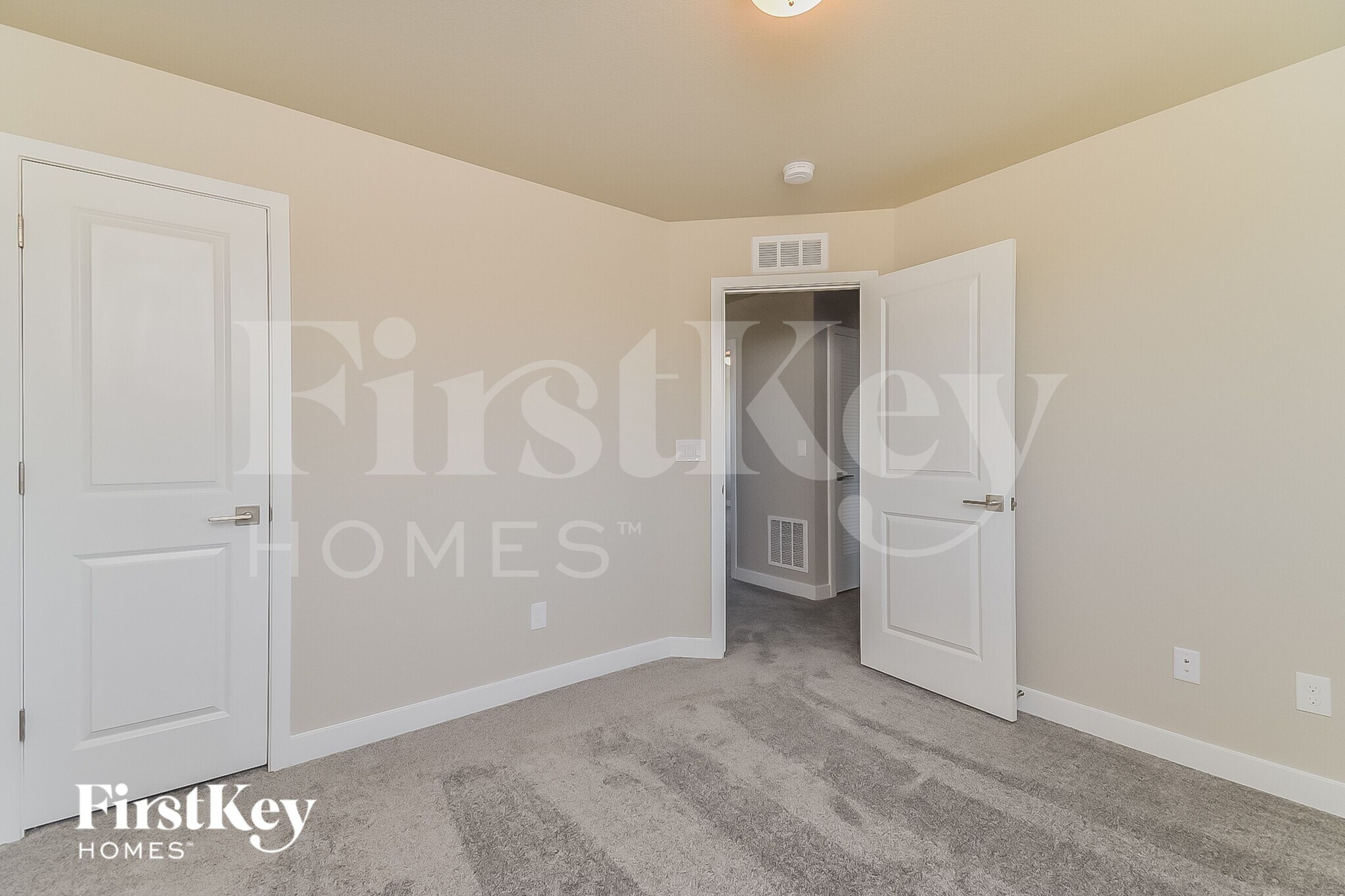 Building Photo - 10471 Horton Dr