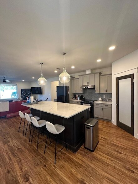 Building Photo - 4819 Whitewood Rd