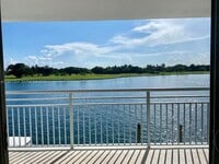 Building Photo - 9250 W Bay Harbor Dr