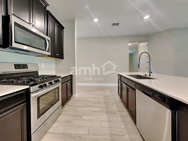 Building Photo - 82 Cobalt Ln