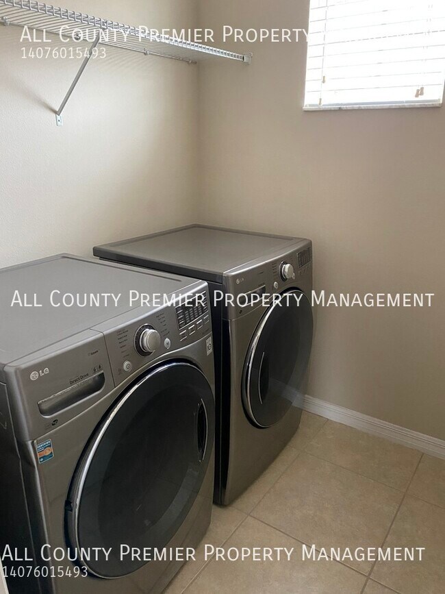 Building Photo - 2079 Bent Grass Ave