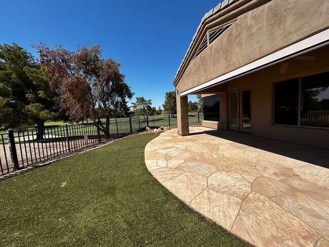 Building Photo - GOLF COURSE LOT - 3 Bed/3Bth GATED Communi...