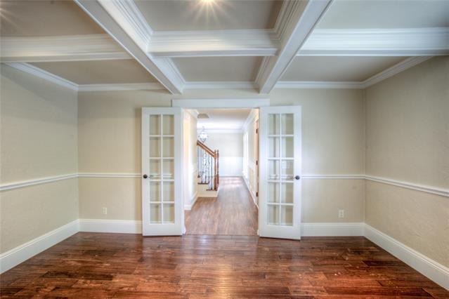 Building Photo - 3112 Kingston Dr