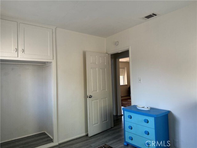 Building Photo - 10324 Hillhaven Ave