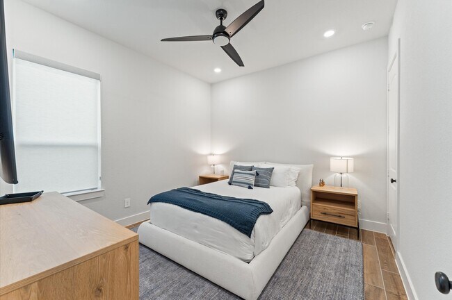 Building Photo - 9638 Birchwood Holw Trl