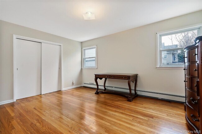 Building Photo - 425 First Avenue Unit