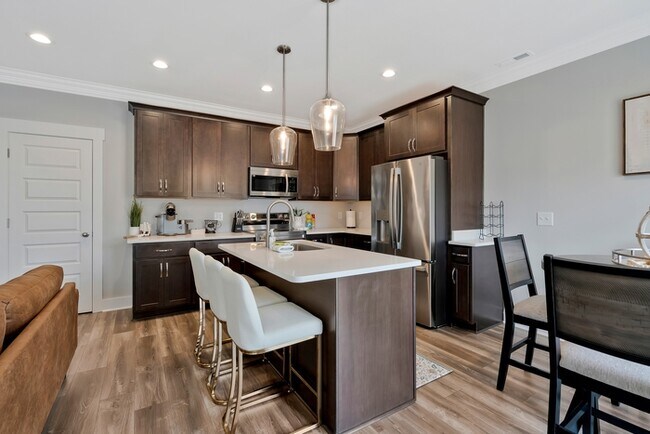 Building Photo - Unit #31 (166 Sango Rd)