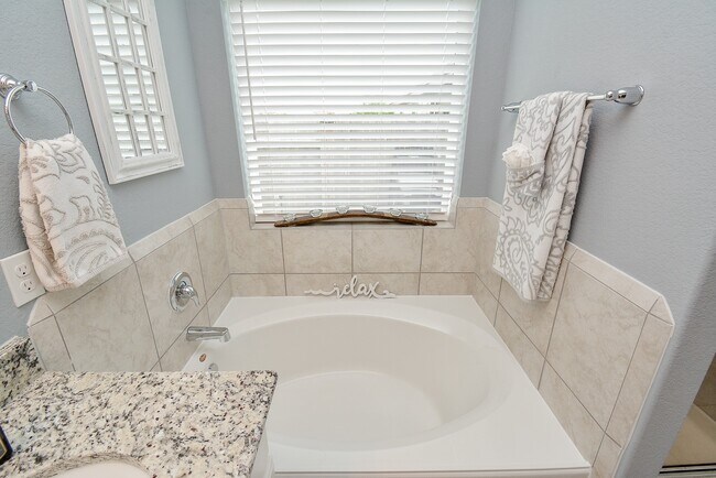 Building Photo - 31430 Stone Ridge Forest Dr