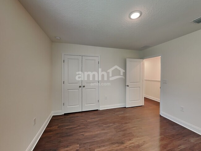 Building Photo - 6182 Little Blf Cir