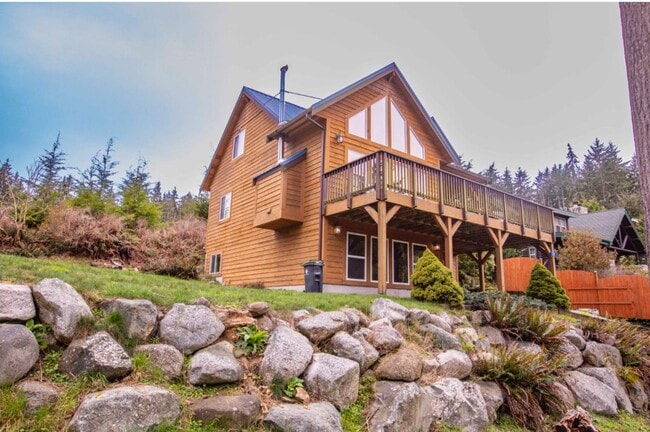 Primary Photo - Lovely Home and Property Located on Honeym...