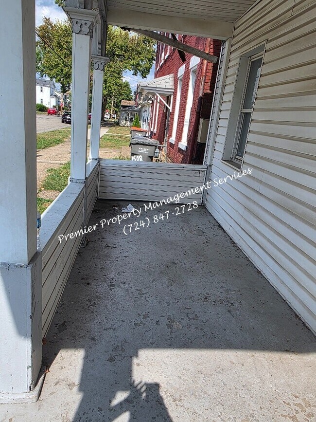 Building Photo - 1504 6th Ave