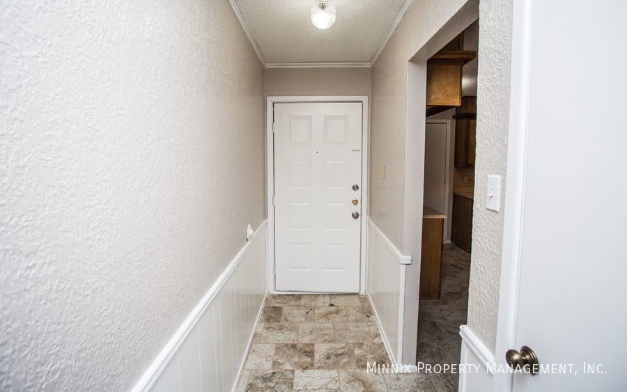 Building Photo - 1103 80th St