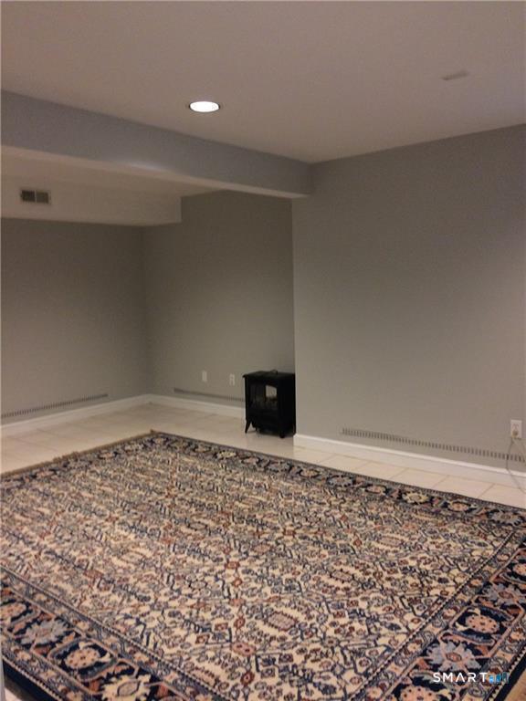Building Photo - 20 Darien Cl