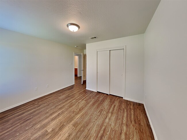 Building Photo - 3427 Apache Meadows Drive